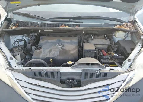 2015 Toyota Sienna Xle 8 Passenger from USA, damaged, VIN 5TDYK3DC5FS536659